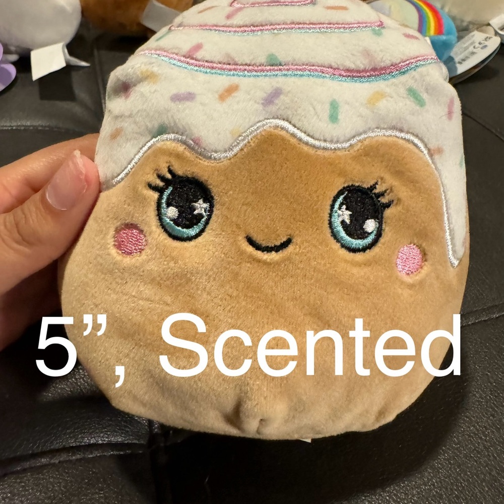 Squishmallows Chanel 5” Tan and White Stuffed Cinnamon Roll